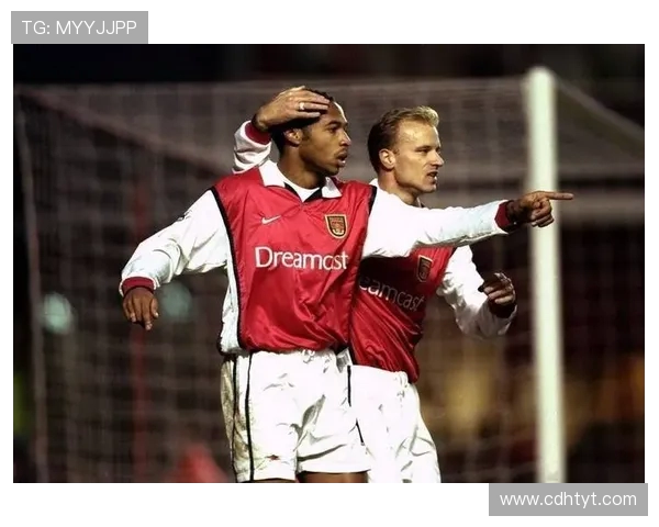 传奇射手亨利获得英超最佳球员的次数与年份统计