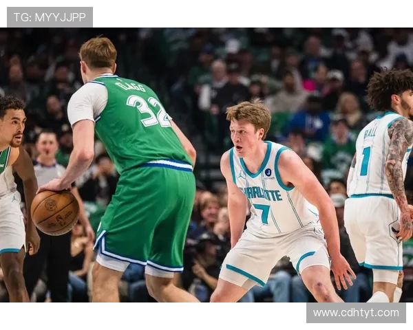 克尼佩尔砍下33分7三分瀚森短暂出场贡献4分贝利表现出色拿下20分 克尼佩尔砍下33分7三分瀚森短暂出场贡献4分贝利表现出色拿下20分