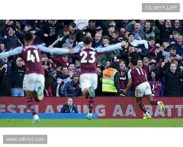 欧冠席位争夺战切尔西面对维拉历史交锋劣势近期状态堪忧需全力反弹